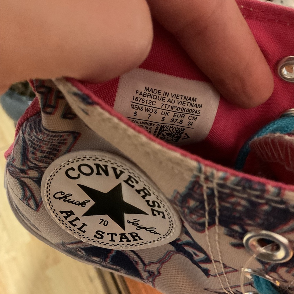 Converse Batman High-Top Sneakers - Pink and Blue - Picture 7 of 9